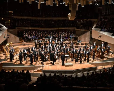 Schoenberg: Violin Concerto, Transfigured Night, Die Jakobsleiter Album Review – A Fascinating and Remarkable Compilation